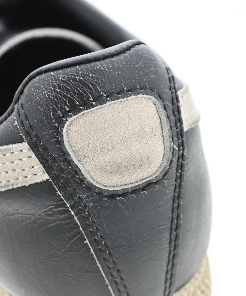PUMA รองเท้าผ้าใบ