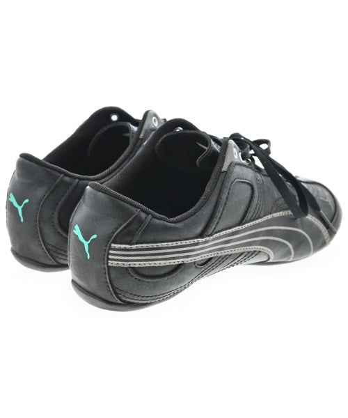 PUMA รองเท้าผ้าใบ