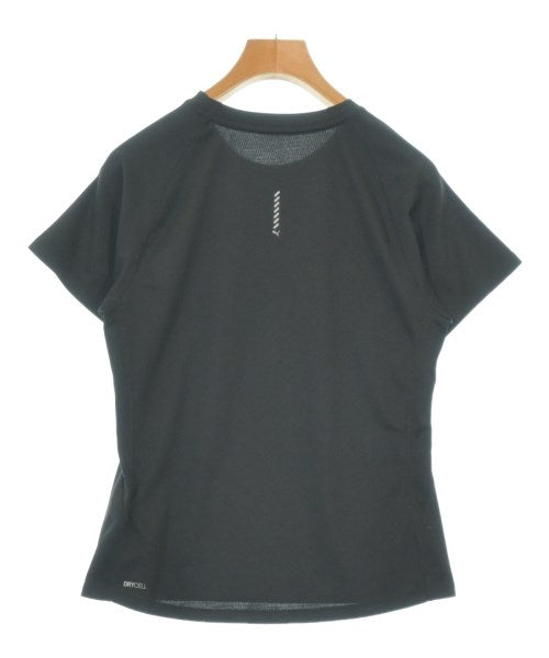 PUMA เสื้อยืด/เสื้อท็อปส์