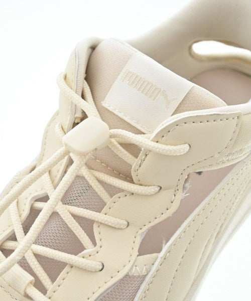 PUMA รองเท้าผ้าใบ