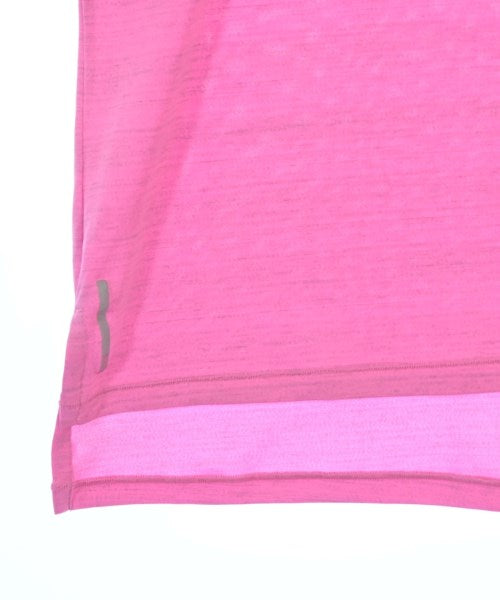 PUMA เสื้อยืด/เสื้อท็อปส์