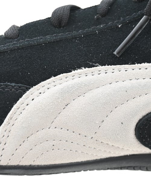 PUMA รองเท้าผ้าใบ