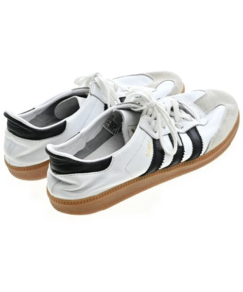 adidas รองเท้าผ้าใบ