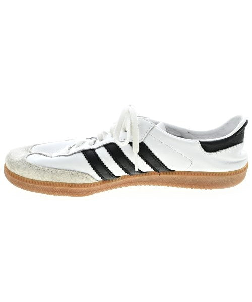 adidas รองเท้าผ้าใบ