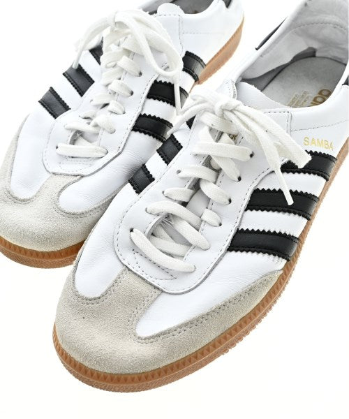 adidas รองเท้าผ้าใบ