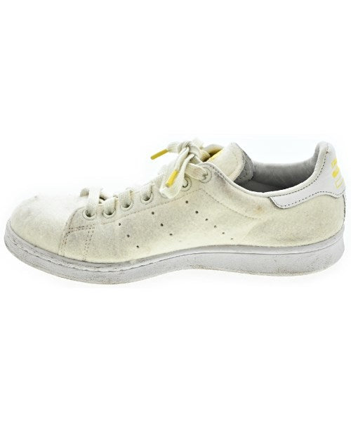 adidas รองเท้าผ้าใบ