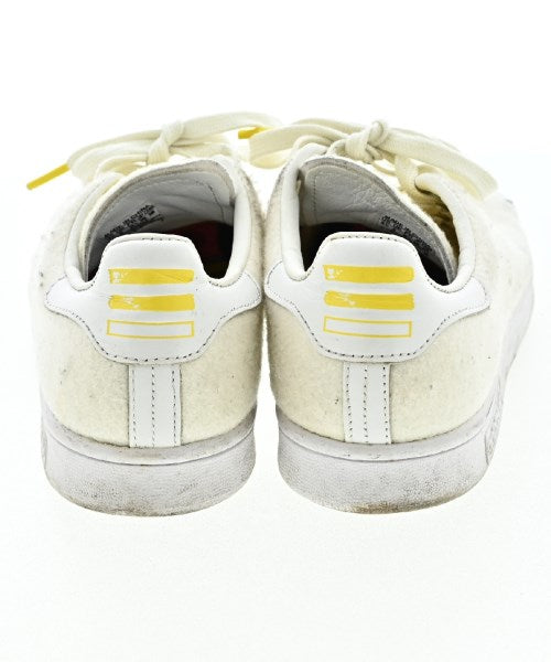 adidas รองเท้าผ้าใบ