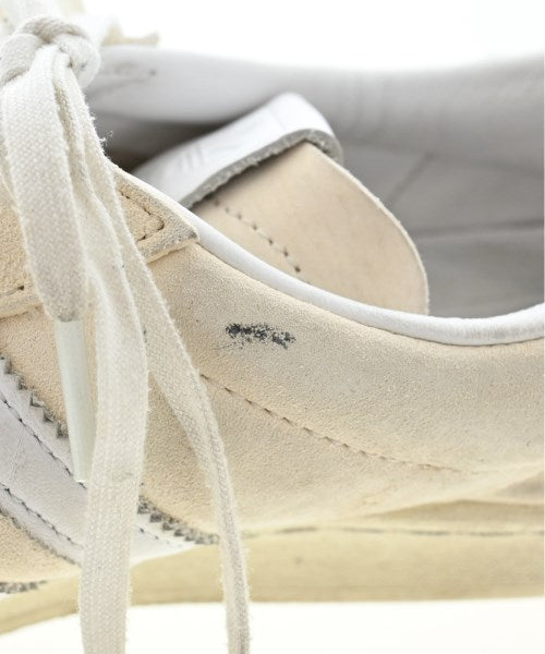 adidas รองเท้าผ้าใบ