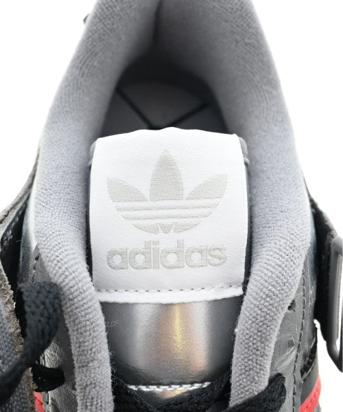 adidas รองเท้าผ้าใบ