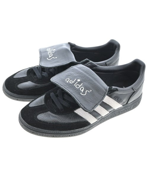 adidas รองเท้าผ้าใบ