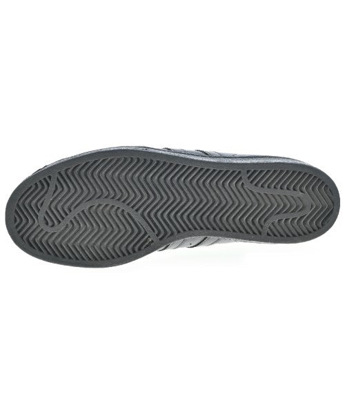 adidas รองเท้าผ้าใบ