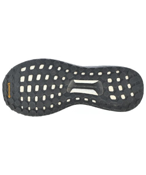 adidas รองเท้าผ้าใบ