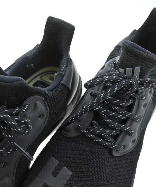 adidas รองเท้าผ้าใบ