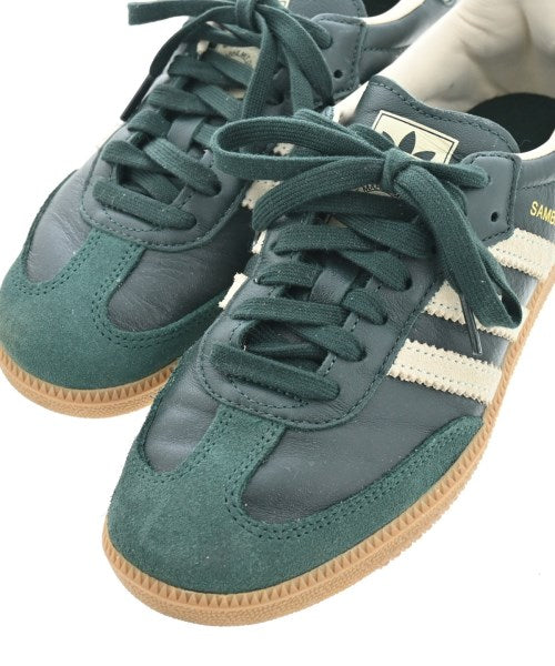 adidas รองเท้าผ้าใบ