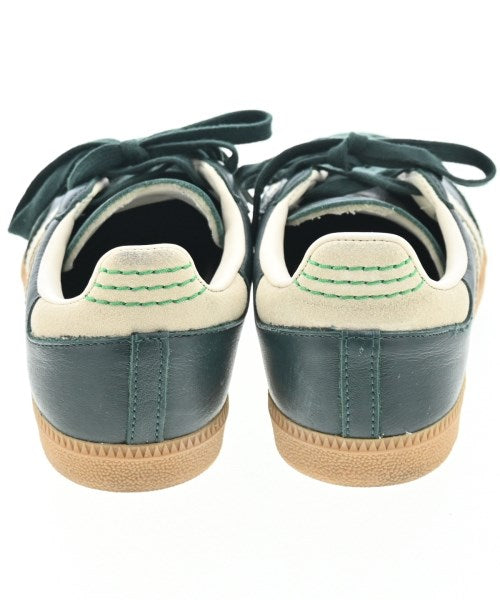 adidas รองเท้าผ้าใบ