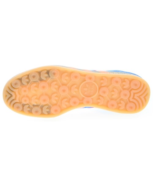 adidas รองเท้าผ้าใบ