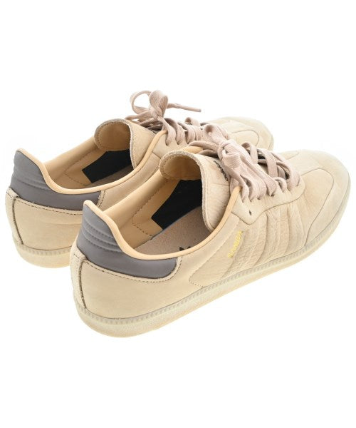 adidas รองเท้าผ้าใบ