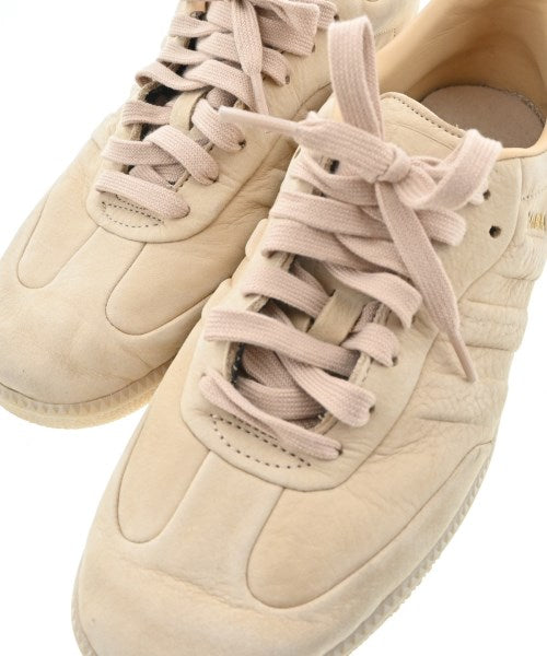 adidas รองเท้าผ้าใบ