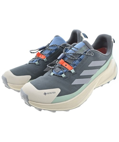 adidas รองเท้าผ้าใบ