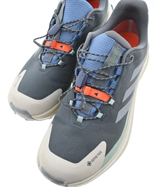 adidas รองเท้าผ้าใบ