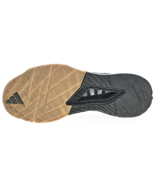 adidas รองเท้าผ้าใบ