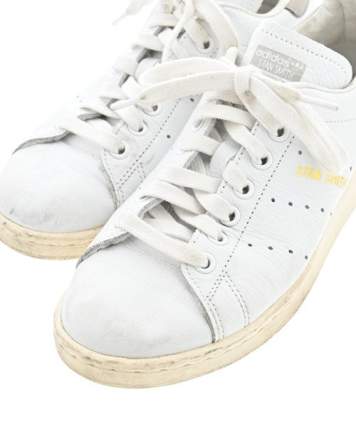 adidas รองเท้าผ้าใบ