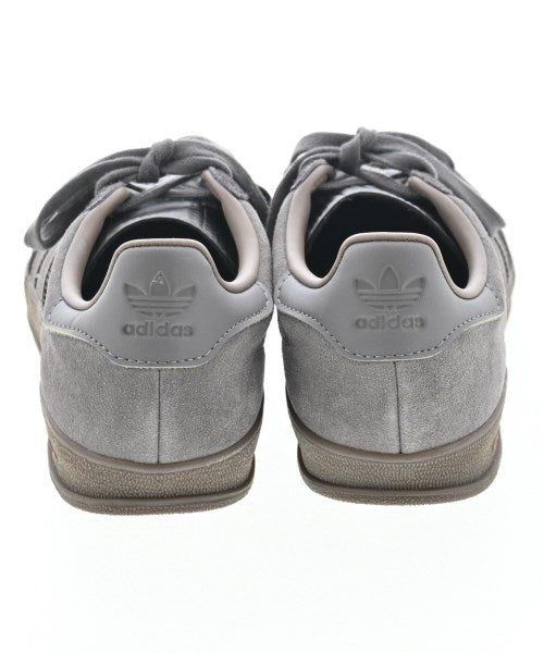 adidas รองเท้าผ้าใบ