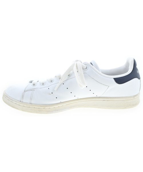 adidas รองเท้าผ้าใบ