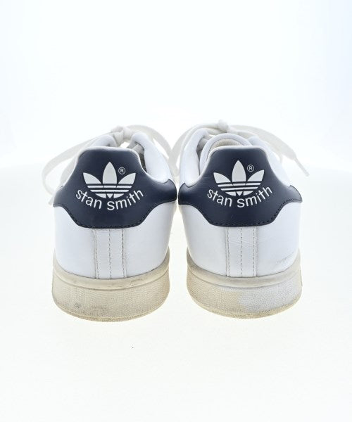 adidas รองเท้าผ้าใบ