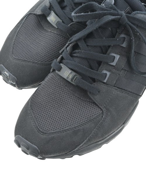 adidas รองเท้าผ้าใบ