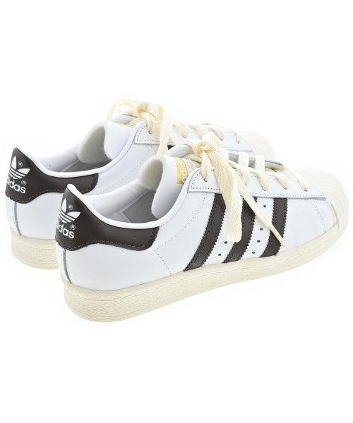 adidas รองเท้าผ้าใบ