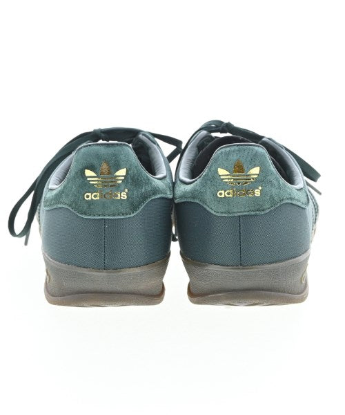 adidas รองเท้าผ้าใบ