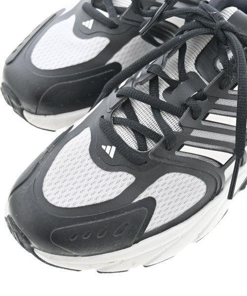 adidas รองเท้าผ้าใบ