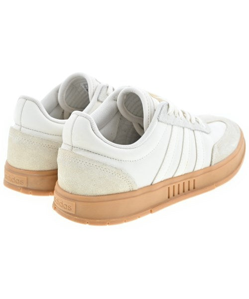 adidas รองเท้าผ้าใบ