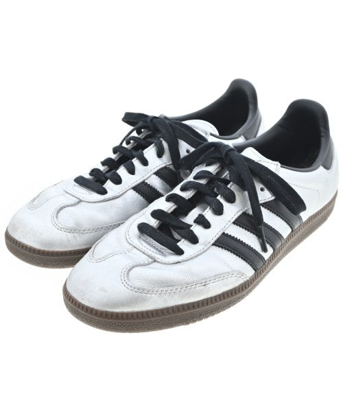 adidas รองเท้าผ้าใบ