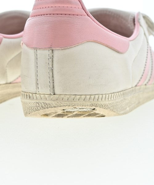 adidas รองเท้าผ้าใบ