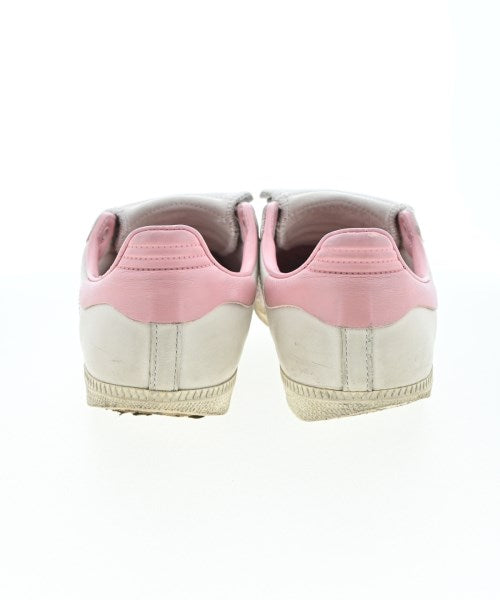 adidas รองเท้าผ้าใบ