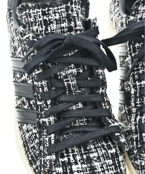 adidas รองเท้าผ้าใบ