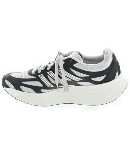 adidas รองเท้าผ้าใบ