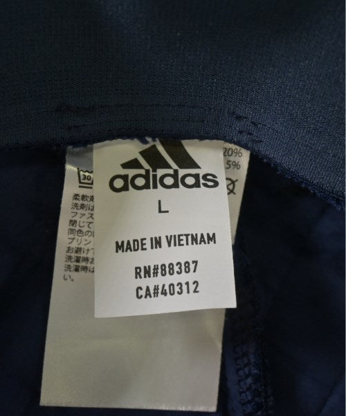 adidas กระโปรงยาวถึงเข่า