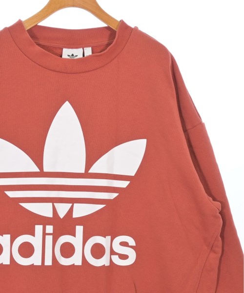 adidas เสื้อยืด/เสื้อท็อปส์