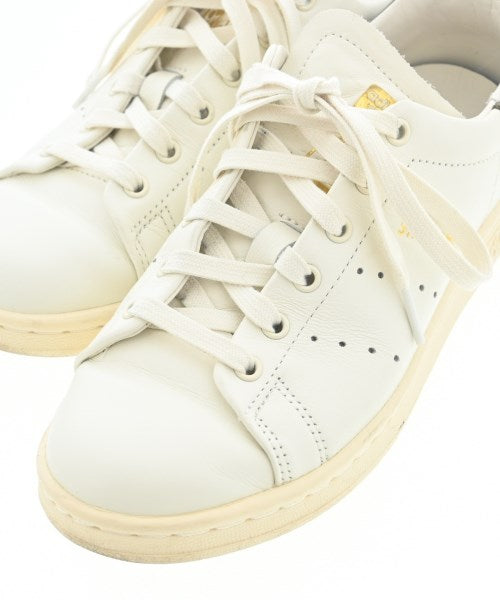 adidas รองเท้าผ้าใบ