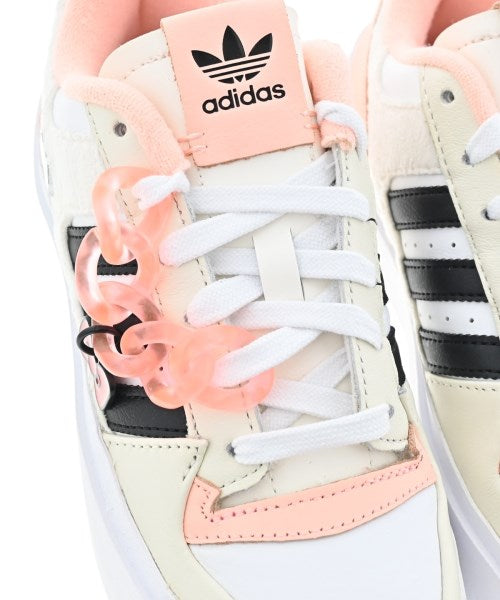 adidas รองเท้าผ้าใบ