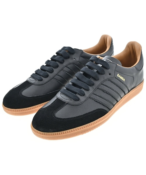 adidas รองเท้าผ้าใบ