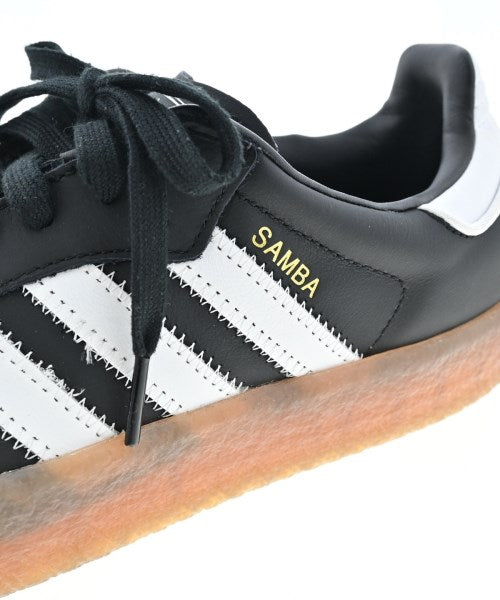 adidas รองเท้าผ้าใบ