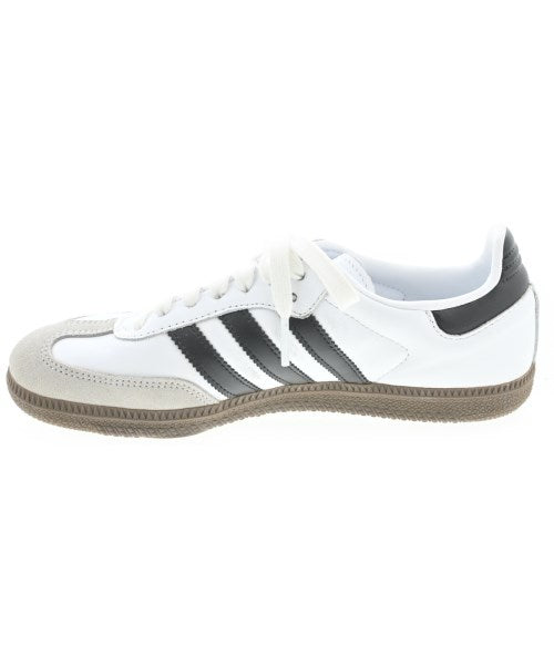 adidas รองเท้าผ้าใบ