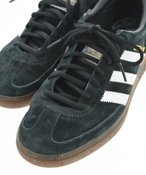 adidas รองเท้าผ้าใบ