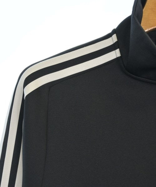 adidas เสื้อยืด/เสื้อท็อปส์