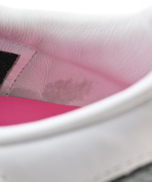 adidas รองเท้าผ้าใบ