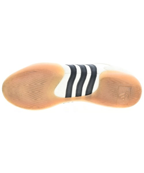 adidas รองเท้าผ้าใบ
